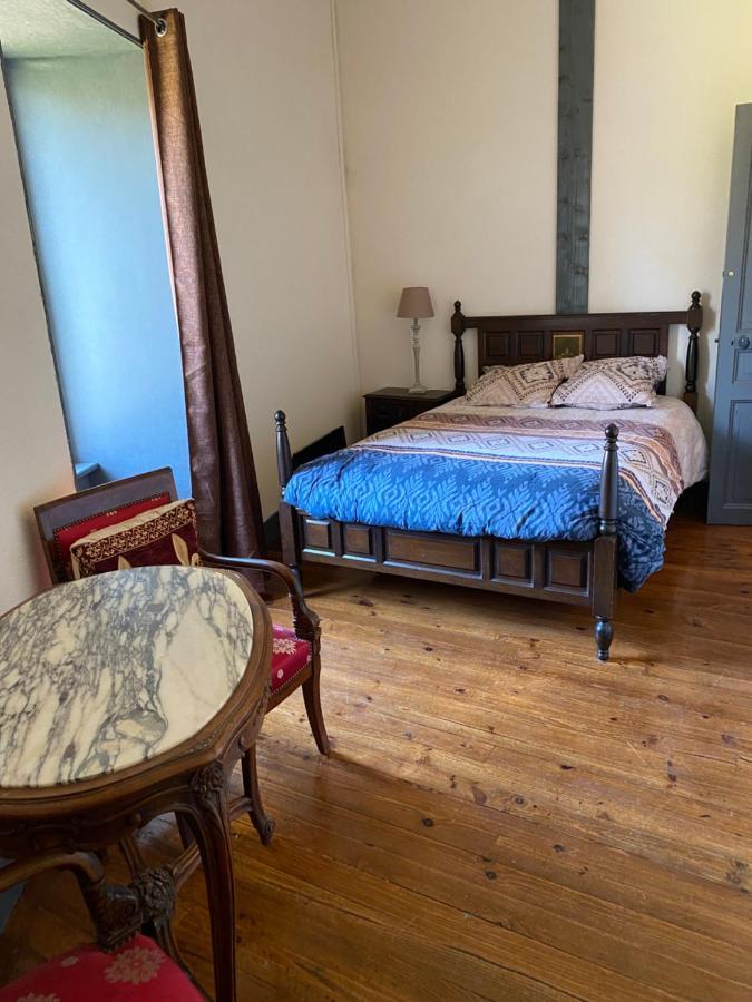 Tour Du Chateau De Gondole Le Cendre Екстер'єр фото